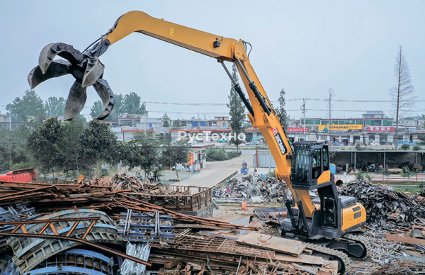 Гусеничный перегружатель XCMG XE700DM