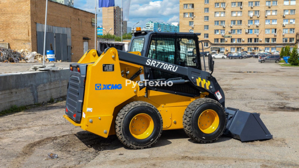 Мини-погрузчик XCMG SR770RU