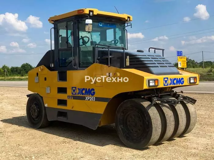 Пневмоколёсный каток XCMG XP203S
