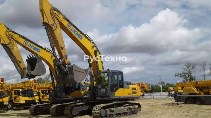 Гусеничный экскаватор XCMG XE260D