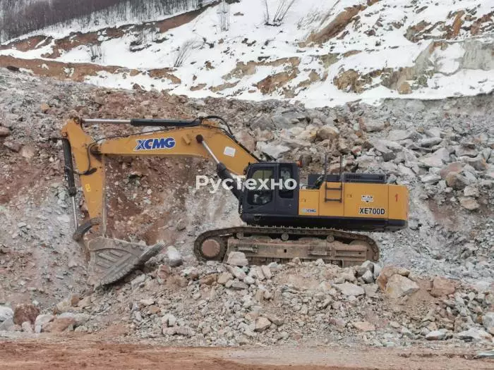Карьерный гидравлический экскаватор с обратной лопатой XCMG XE700D