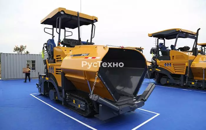 Асфальтоукладчик XCMG RP405