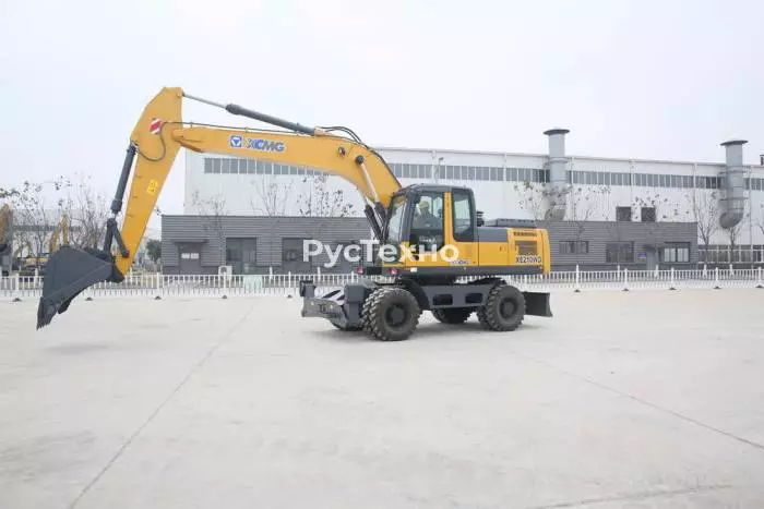 Колесный экскаватор XCMG XE210WD