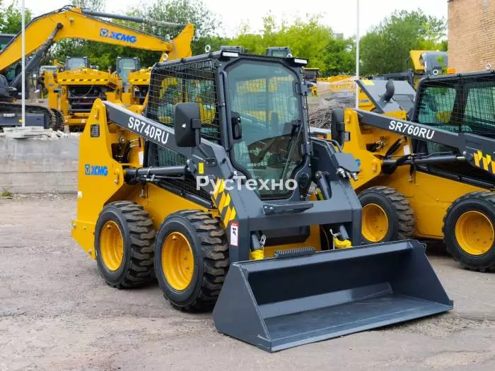 Мини-погрузчик XCMG SR740RU