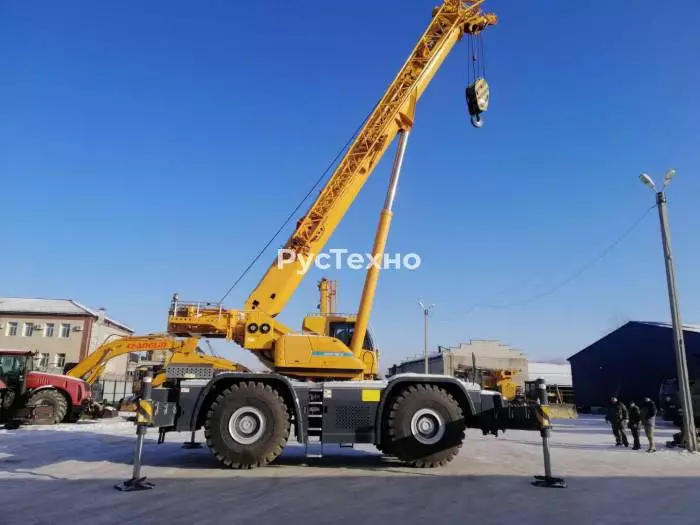 Короткобазный автокран XCMG XCR70_S