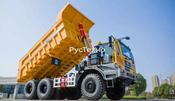 Карьерный самосвал XCMG XG105