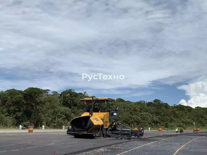 Асфальтоукладчик XCMG RP803Pro